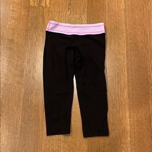 Ivivva black capri leggings with colored wasteband